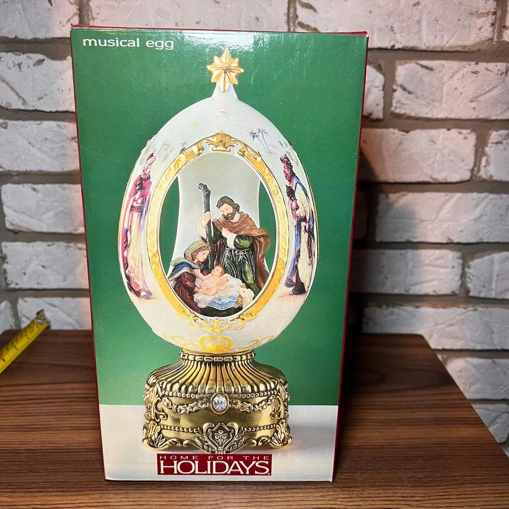 VTG 2003 Musical Nativity Egg Rotating Holy Family Christmas Away in a Manger